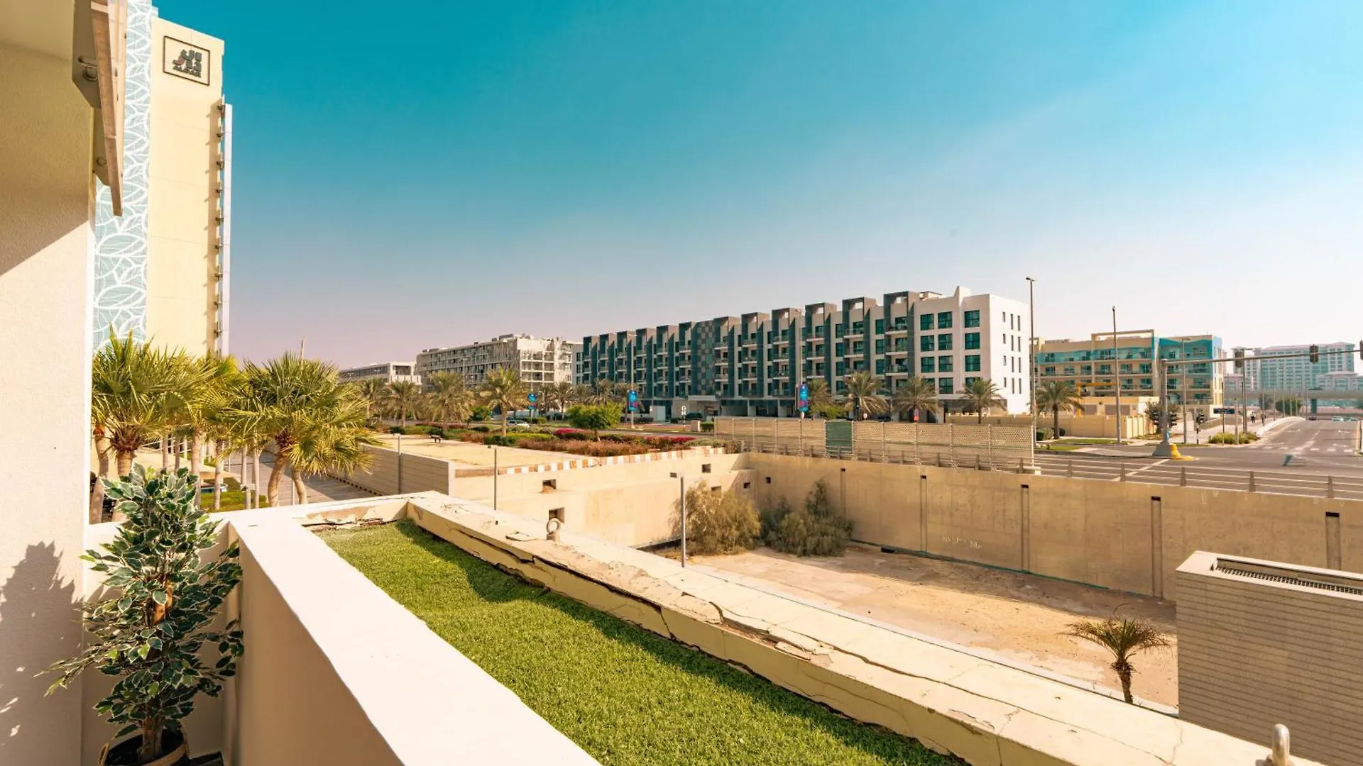 Voyage Two Bedroom In Al Sana Abu Dhabi Emirati Arabi Uniti